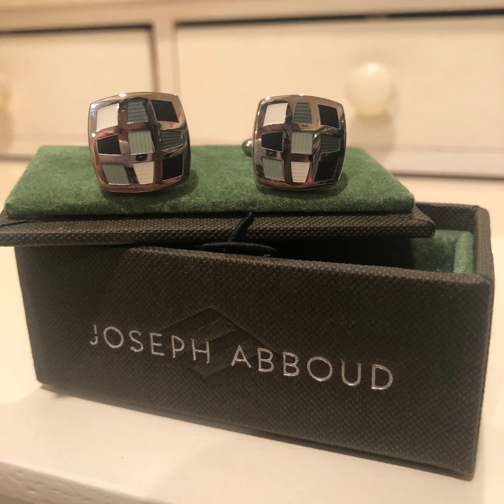 Cufflinks